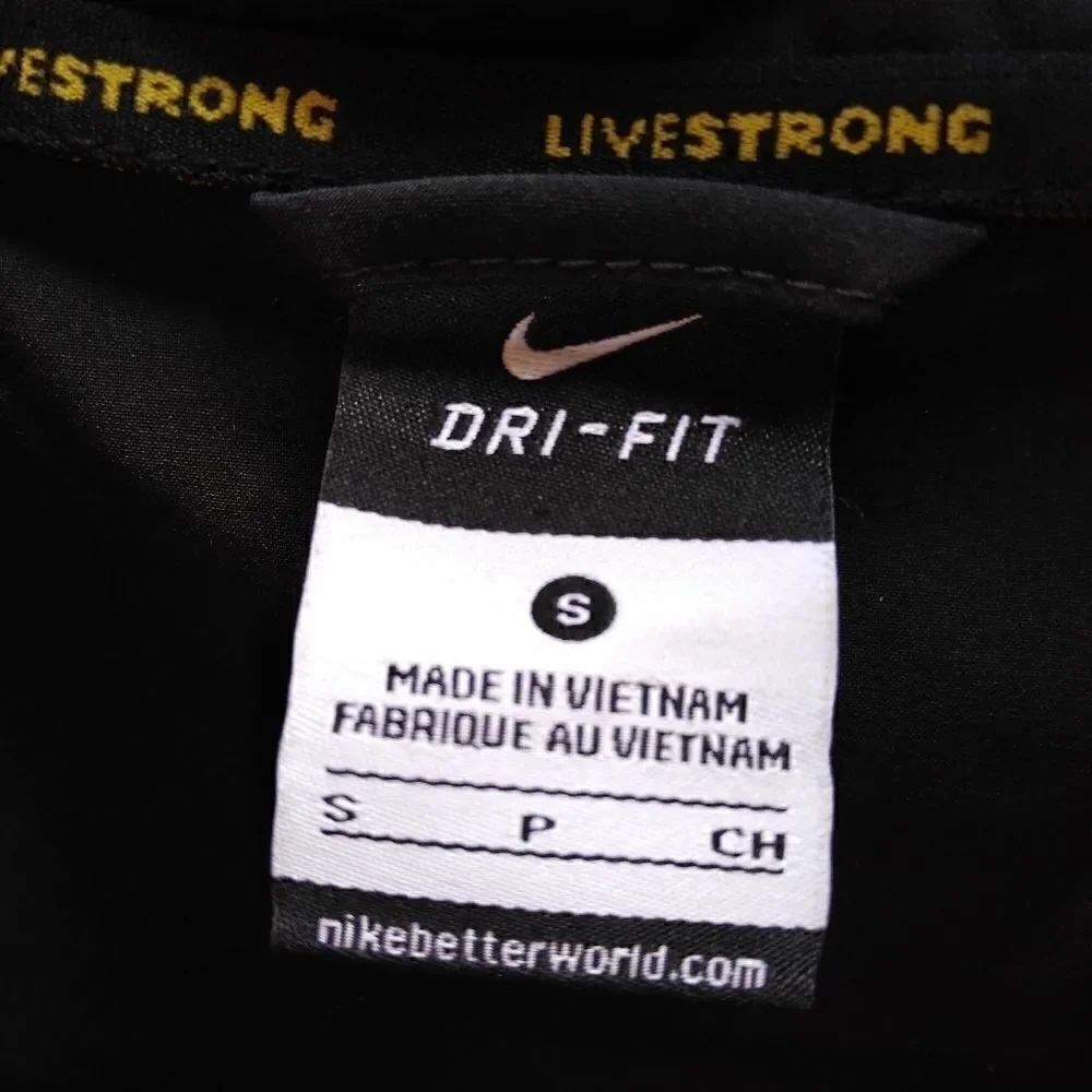 Nike jacket - Picture 4 of 4
